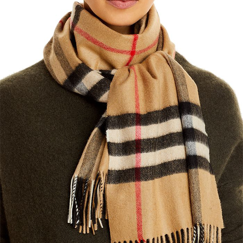 TheWave – Burberry cashmere scarf – Rep Preview Studio